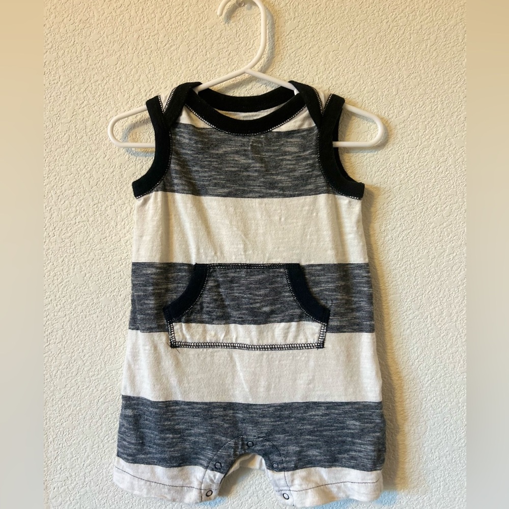 Old Navy 6-12 month onesie